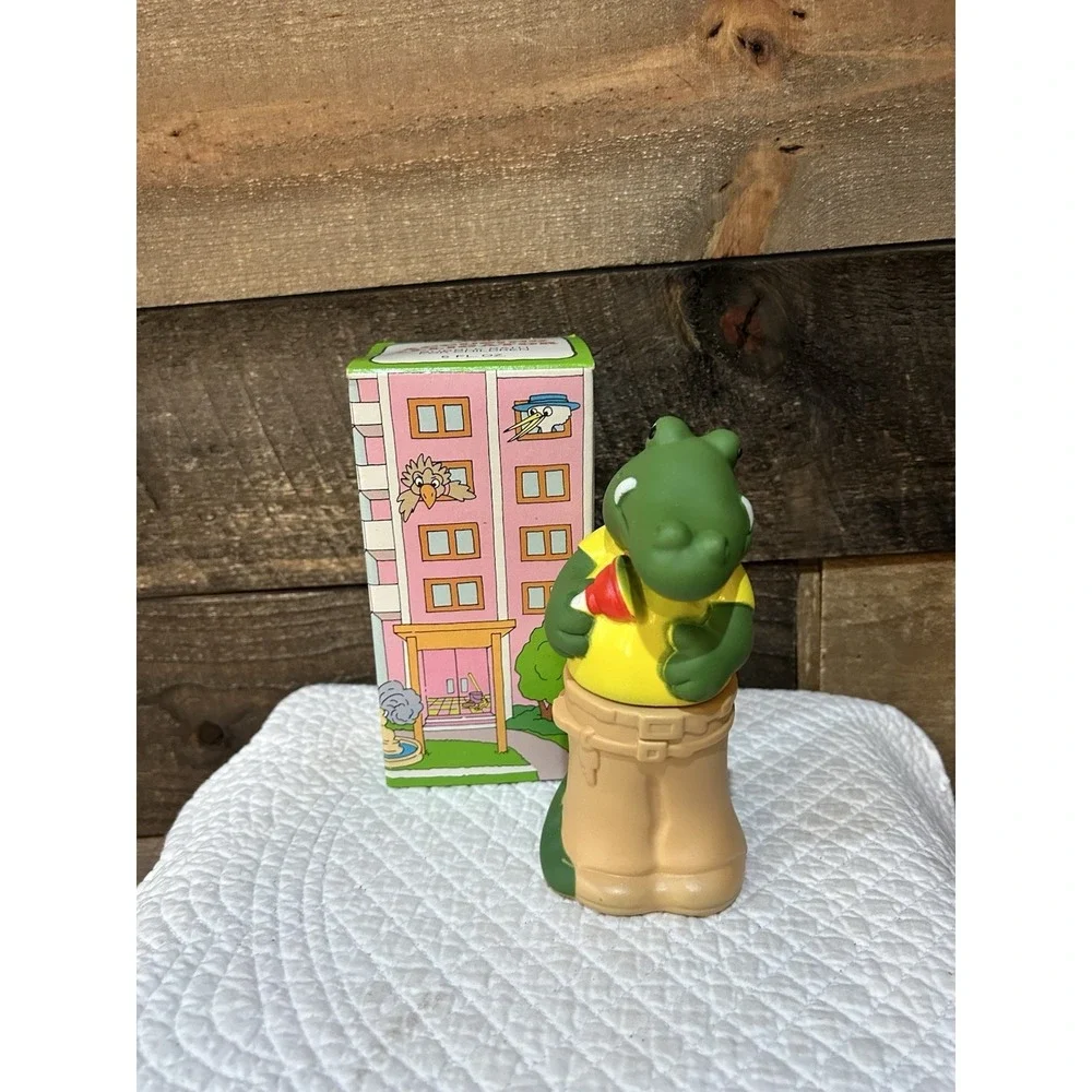 Vintage Avon Accusing Alligator Bubble Bath NOS Full‎